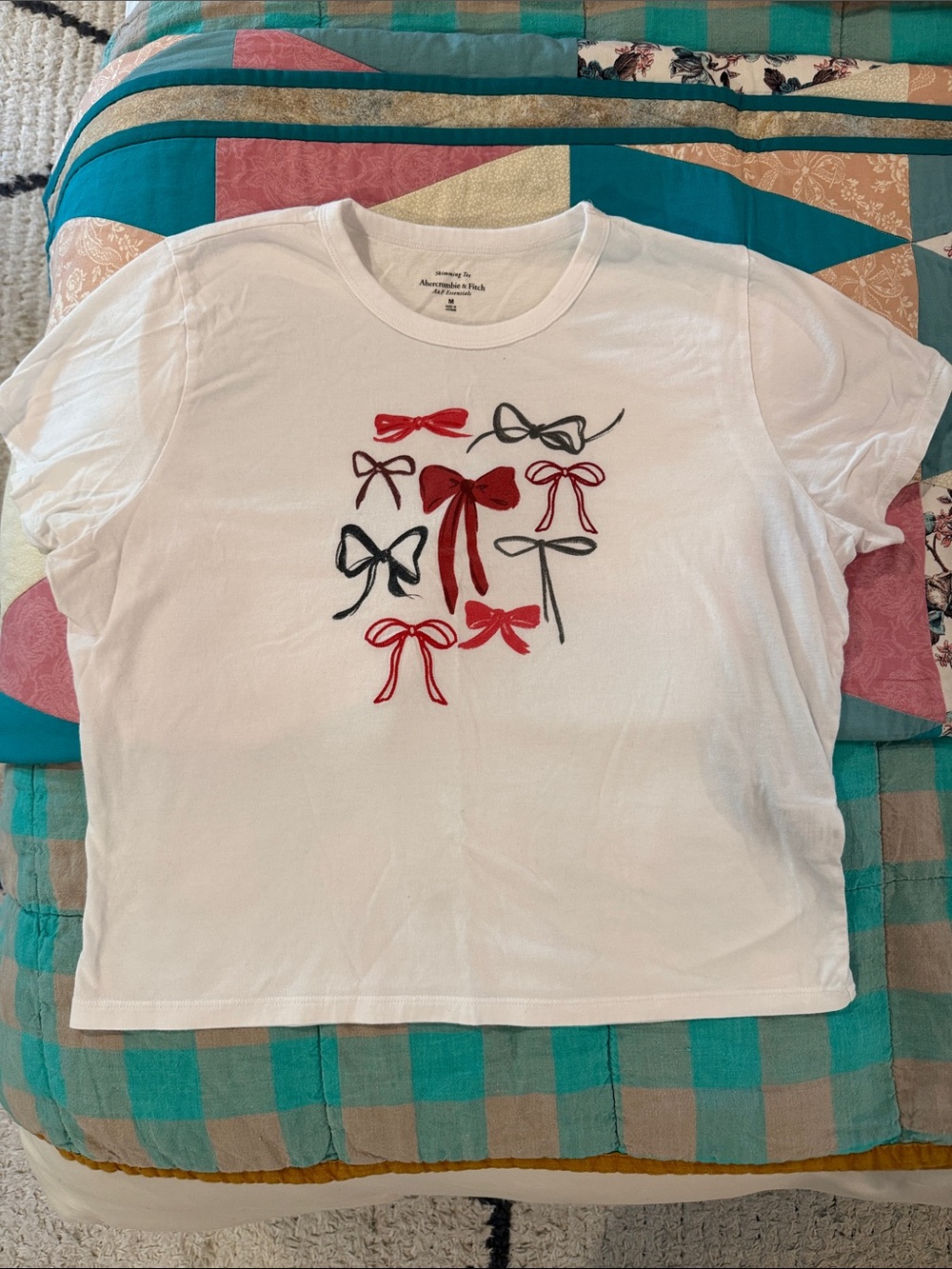 Abercrombie & Fitch White Tee with Bow Motif